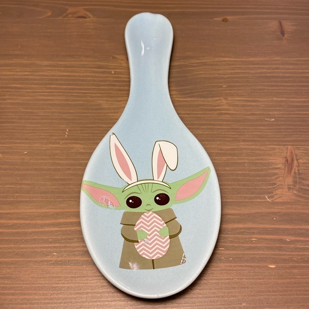 Disney Star Wars Grogu Easter Spoon Rest Ceramic Baby Yoda Egg Kitchen Decor